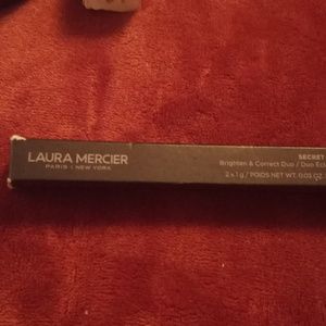 Laura Mercier Paris / new york